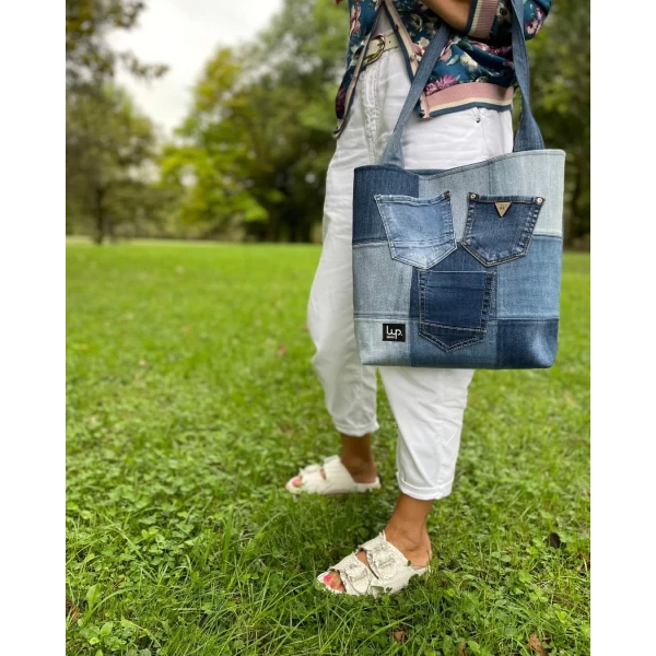 torba pravokotna s tremi žepi na modelu 2 torba pravokotna s tremi žepi